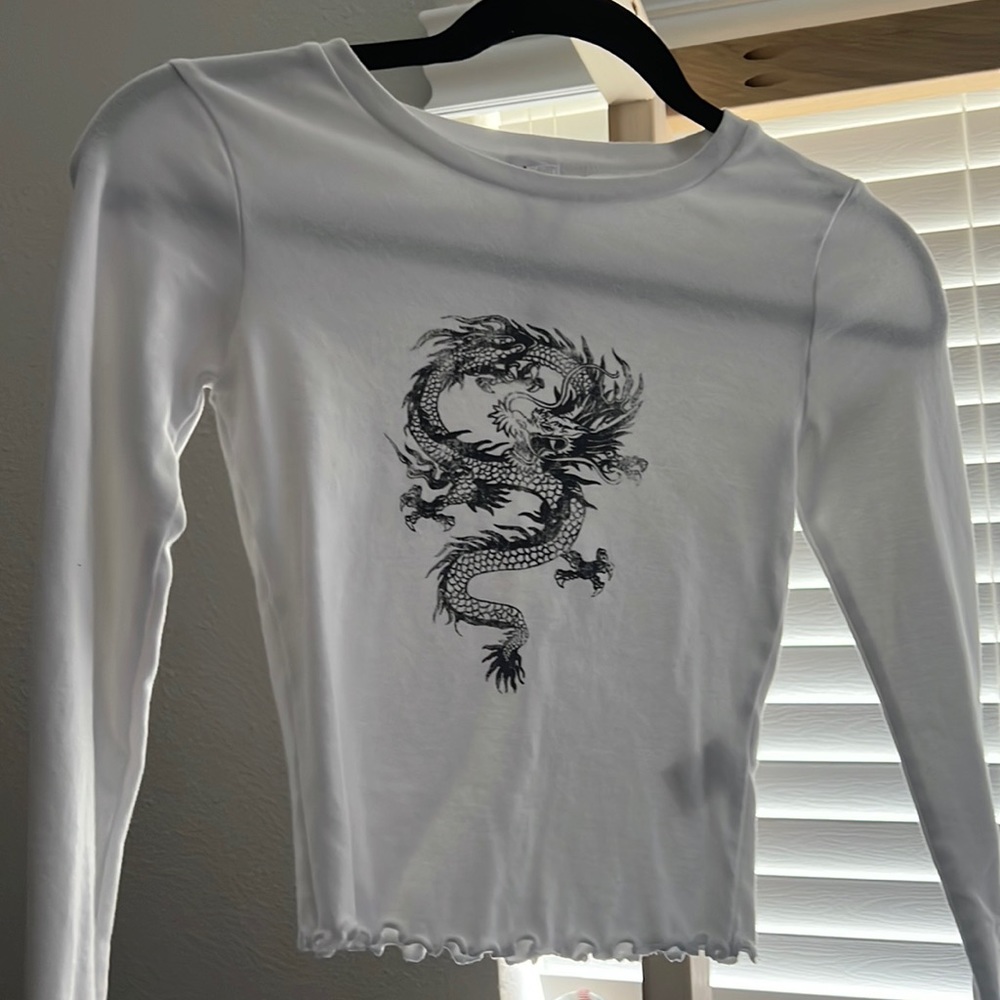 Dragon top